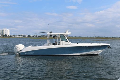 Boston Whaler 350 Outrage image