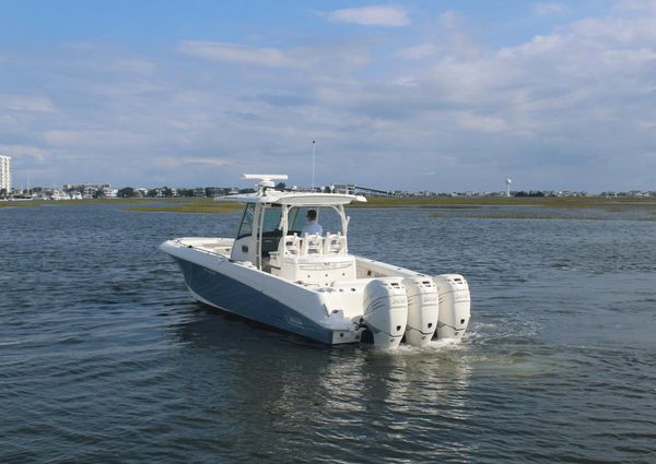 Boston Whaler 350 Outrage image