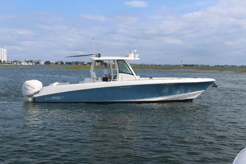 Boston Whaler 350 Outrage image