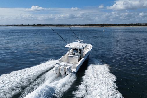 Boston Whaler 350 Outrage image