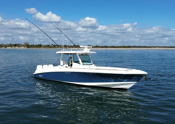 Boston Whaler 350 Outrage image