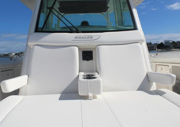 Boston Whaler 350 Outrage image