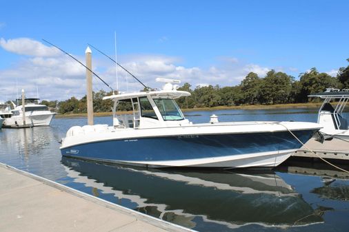 Boston Whaler 350 Outrage image