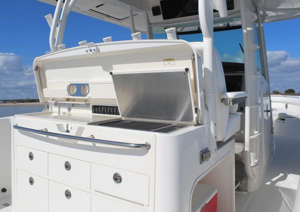 Boston Whaler 350 Outrage image