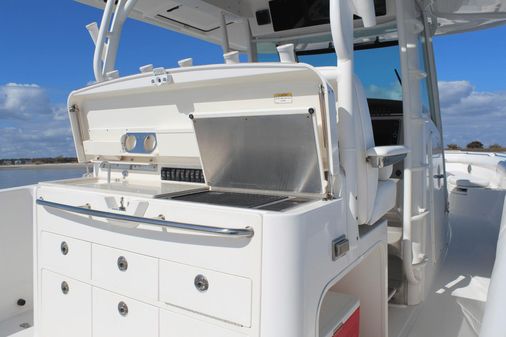 Boston Whaler 350 Outrage image