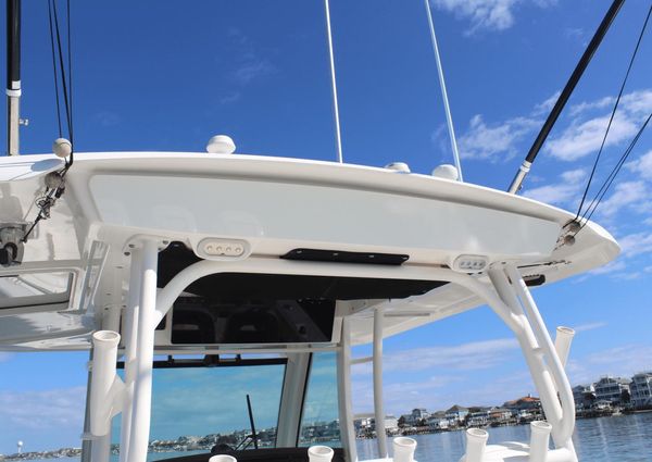 Boston Whaler 350 Outrage image