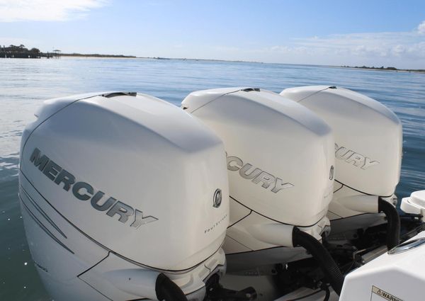 Boston Whaler 350 Outrage image