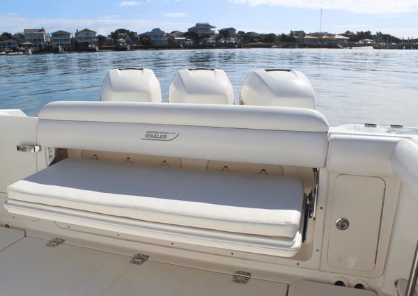 Boston Whaler 350 Outrage image