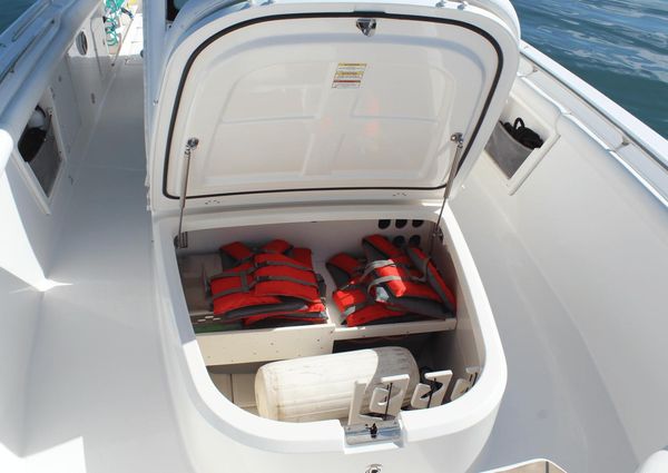 Boston Whaler 350 Outrage image