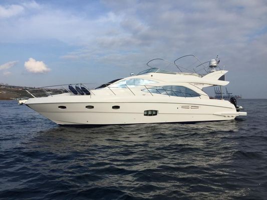 Gulf Craft Majesty 56 - main image