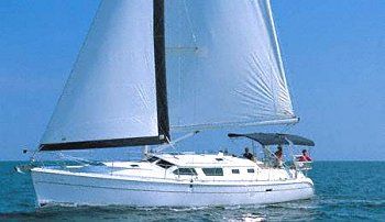 Hunter 44 DS - main image