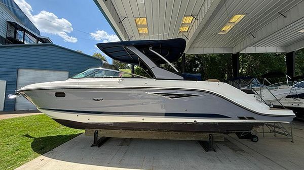 Sea Ray SLX 280 