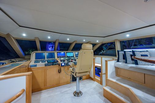 Crescent - Westport Pilothouse image