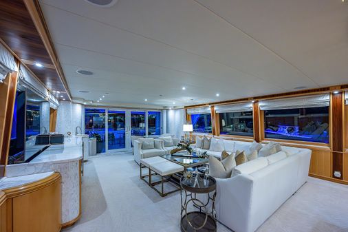 Crescent - Westport Pilothouse image