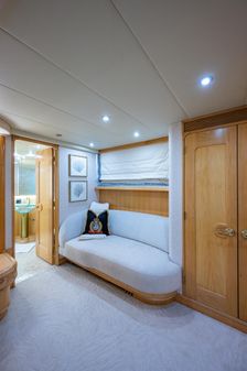 Crescent - Westport Pilothouse image