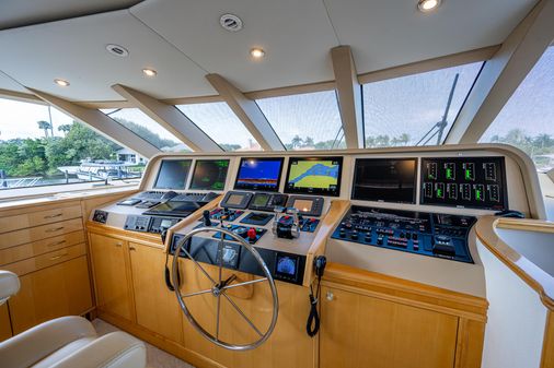 Crescent - Westport Pilothouse image