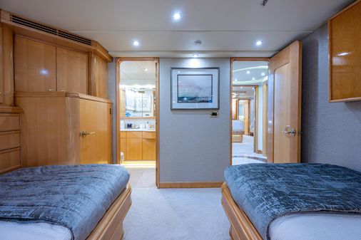 Crescent - Westport Pilothouse image