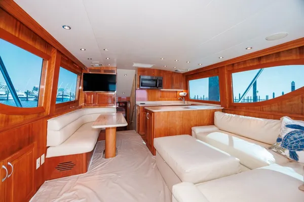 Hatteras 50-CONVERTIBLE image