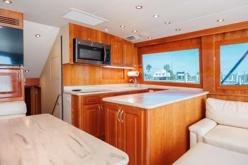 Hatteras 50 Convertible image