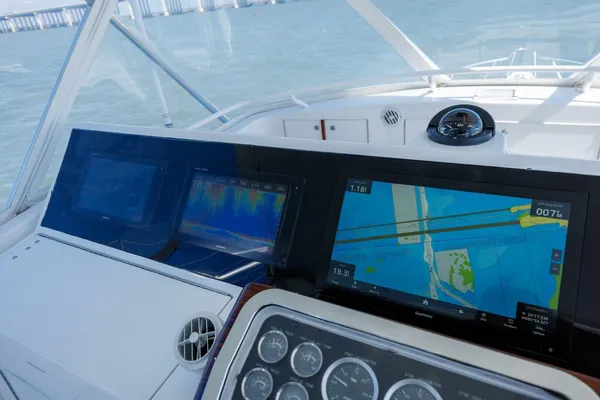 Hatteras 50-CONVERTIBLE image