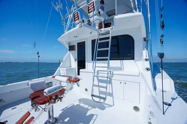 Hatteras 50-CONVERTIBLE image