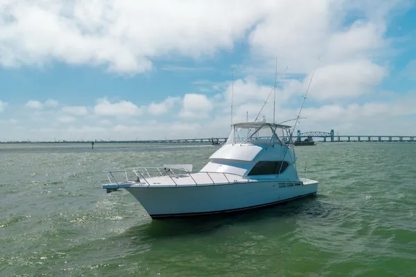 Hatteras 50-CONVERTIBLE image
