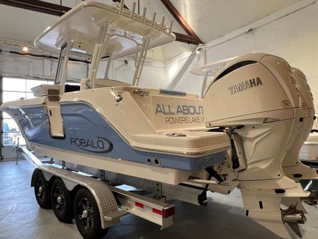 Robalo R-272 image