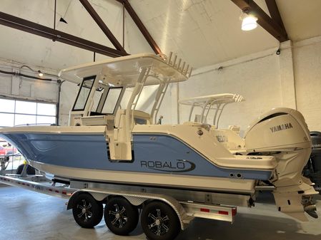 Robalo R-272 image