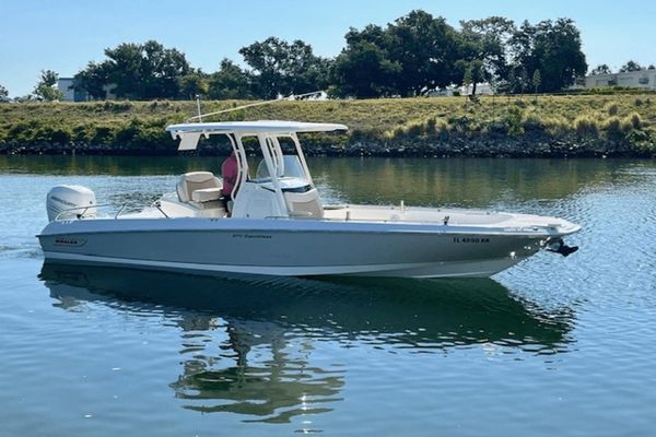 Boston Whaler 270 Dauntless - main image