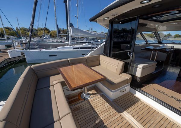 Sea Ray 510 Sundancer image