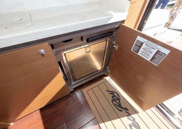 Sea Ray 510 Sundancer image