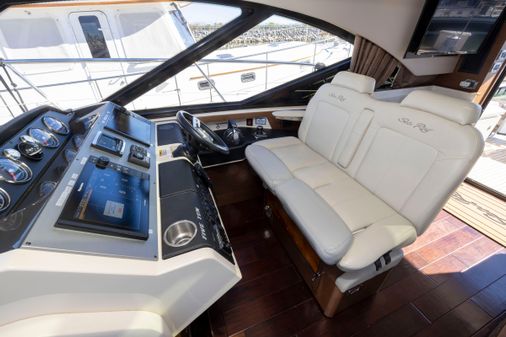 Sea Ray 510 Sundancer image