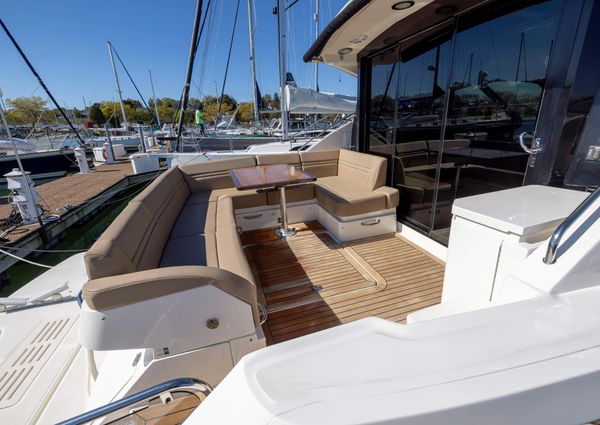 Sea Ray 510 Sundancer image