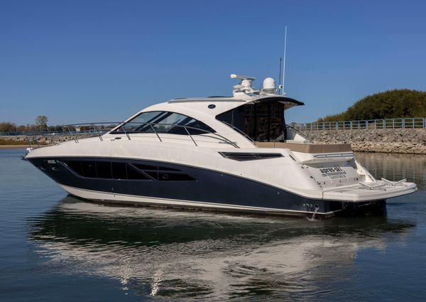 Sea Ray 510 Sundancer image