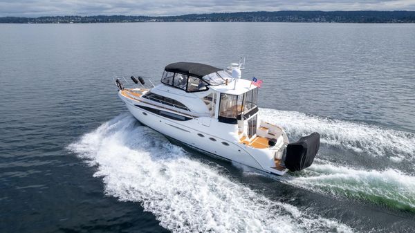 Meridian 459 pilothouse 