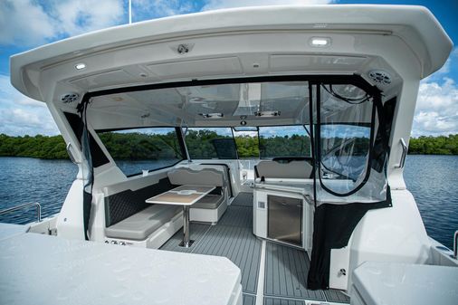 Aquila 36 image