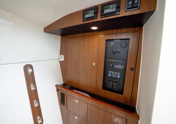 Pursuit DC 326 Dual Console image