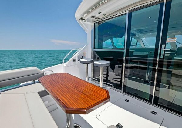 Cruisers Yachts 50 Cantius image