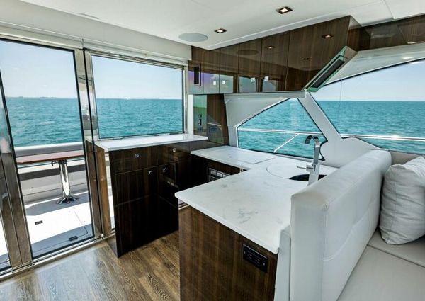 Cruisers Yachts 50 Cantius image