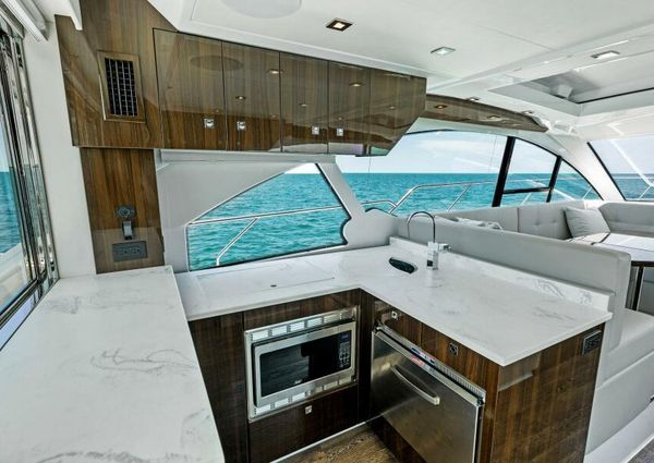 Cruisers Yachts 50 Cantius image