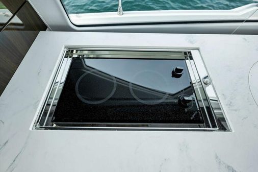 Cruisers Yachts 50 Cantius image