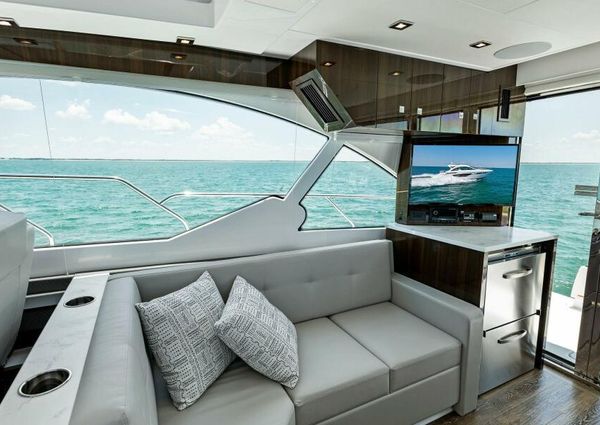 Cruisers Yachts 50 Cantius image