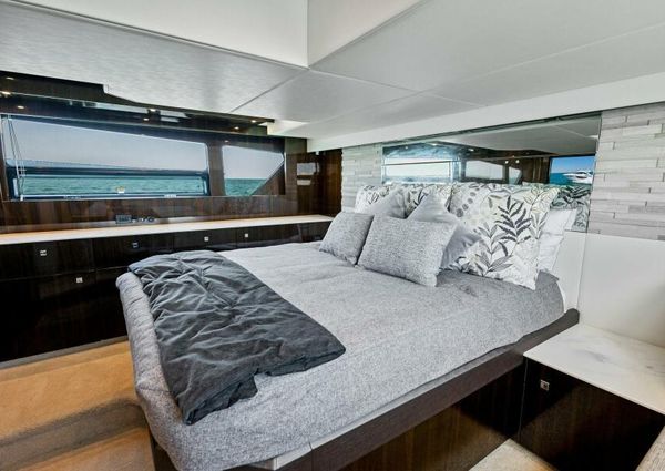 Cruisers Yachts 50 Cantius image