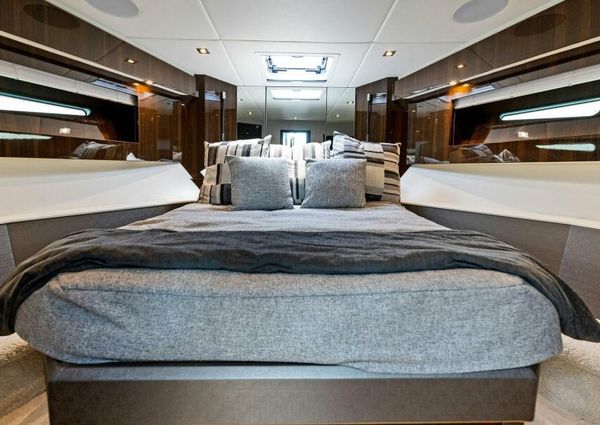 Cruisers Yachts 50 Cantius image