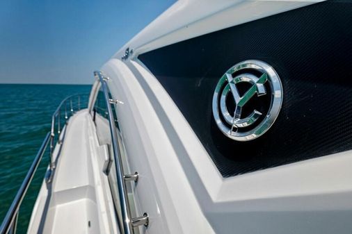 Cruisers Yachts 50 Cantius image