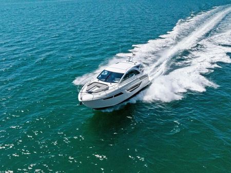 Cruisers Yachts 50 Cantius image