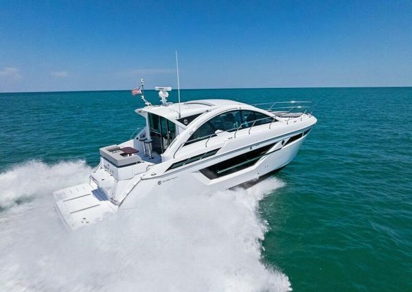 Cruisers Yachts 50 Cantius image