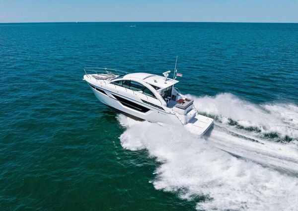 Cruisers Yachts 50 Cantius image