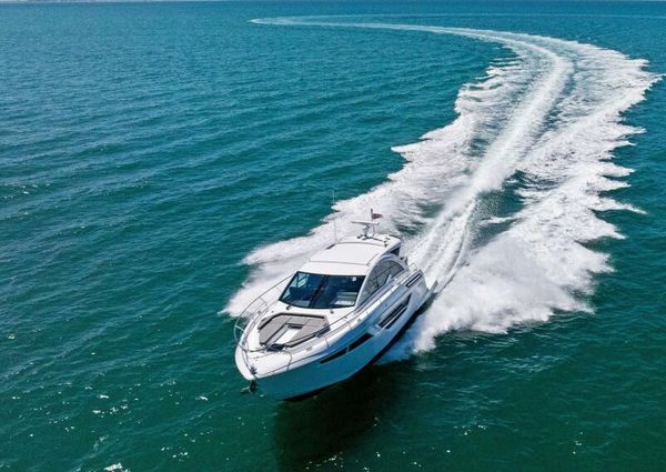 Cruisers Yachts 50 Cantius image