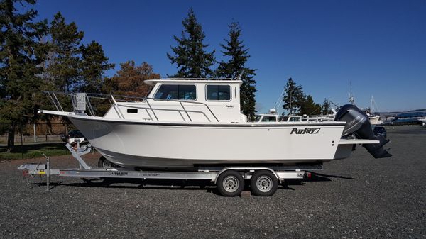 New Parker 2530 Extended Sport Cabin Boats For Sale Inside